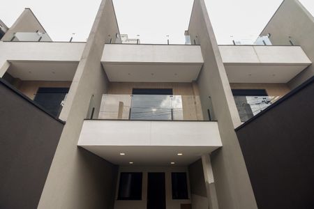 Casa à venda com 90m², 3 quartos e 1 vagaFachada