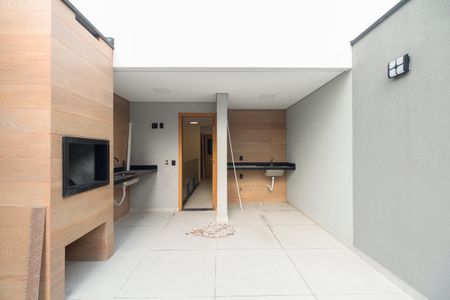 Casa à venda com 135m², 3 quartos e 2 vagas Casa à venda com 135m², 3 quartos e 2 vagasChurrasqueira e Área de Serviço