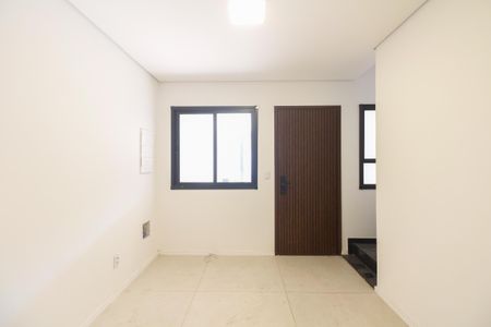 Casa à venda com 135m², 3 quartos e 2 vagas Casa à venda com 135m², 3 quartos e 2 vagasSala