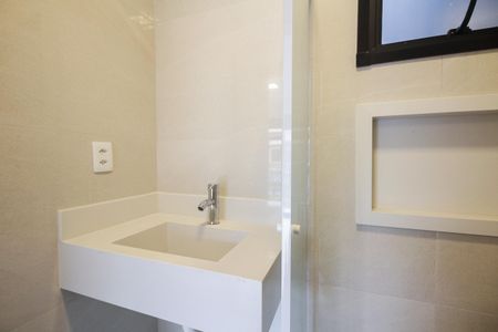 Casa à venda com 135m², 3 quartos e 2 vagas Casa à venda com 135m², 3 quartos e 2 vagasBanheiro Suíte 2