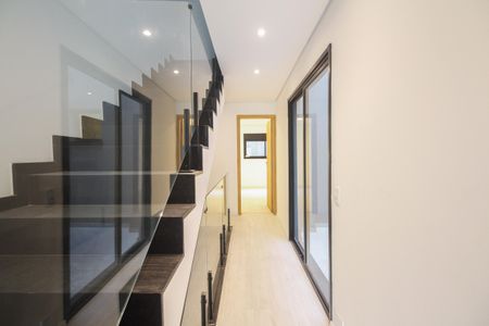 Casa à venda com 135m², 3 quartos e 2 vagas Casa à venda com 135m², 3 quartos e 2 vagasCorredor de Acesso