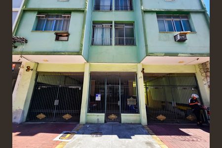 Apartamento à venda com 100m², 2 quartos e 1 vagaFachada