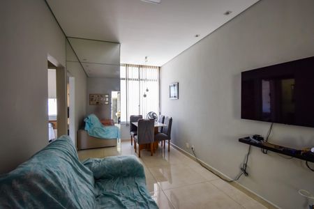 Apartamento à venda com 100m², 2 quartos e 1 vagaSala