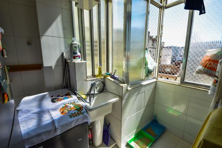 Apartamento à venda com 100m², 2 quartos e 1 vagaÁrea de Serviço