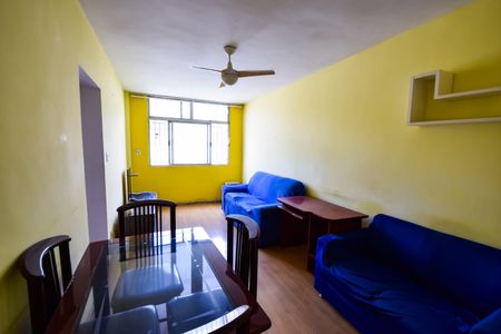 Apartamento à venda com 59m², 3 quartos e 1 vagaSala