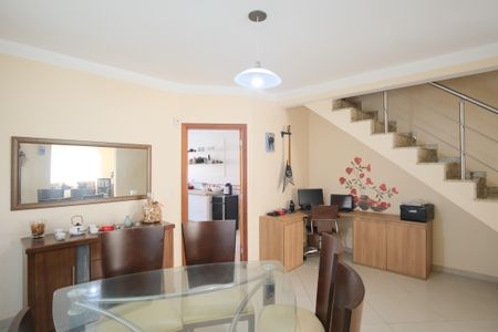 Casa à venda com 330m², 3 quartos e 4 vagasSala de Jantar