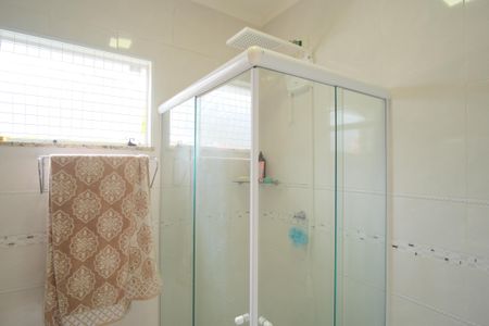 Casa à venda com 330m², 3 quartos e 4 vagasBanheiro da Suíte 3