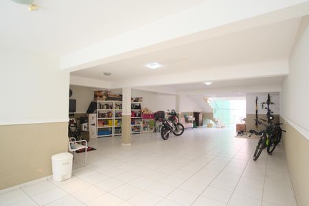 Casa à venda com 330m², 3 quartos e 4 vagasGaragem