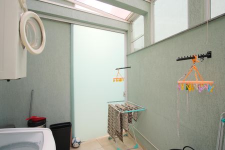 Casa à venda com 330m², 3 quartos e 4 vagasÁrea de Serviço