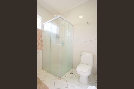 Casa à venda com 330m², 3 quartos e 4 vagasBanheiro da Suíte 3