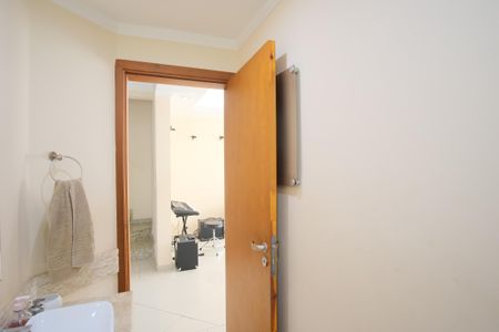 Casa à venda com 330m², 3 quartos e 4 vagasLavabo