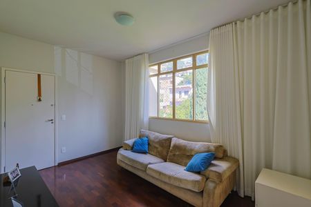 Apartamento à venda com 90m², 3 quartos e 1 vaga Apartamento à venda com 90m², 3 quartos e 1 vagaSala
