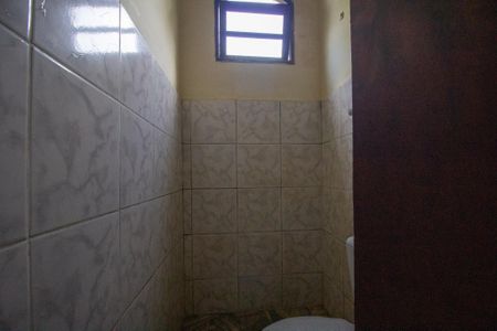 Casa de condomínio à venda com 250m², 4 quartos e 3 vagasLavabo