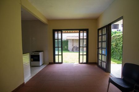 Casa de condomínio à venda com 250m², 4 quartos e 3 vagasCozinha