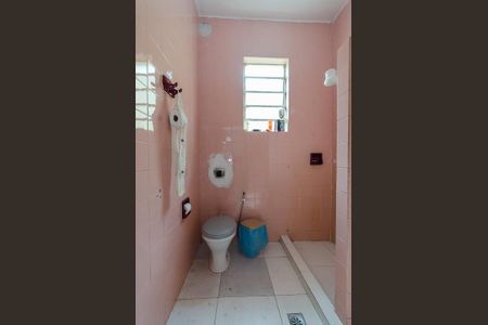 Casa à venda com 245m², 3 quartos e 3 vagasBanheiro