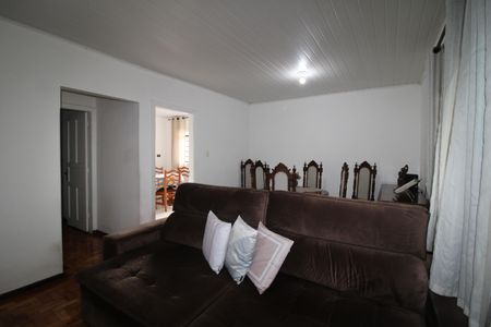 Casa à venda com 147m², 3 quartos e 6 vagasSala