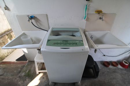 Casa à venda com 147m², 3 quartos e 6 vagasÁrea de Serviço / Garagem