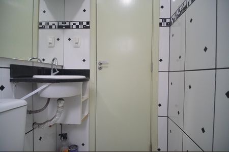 Casa à venda com 130m², 2 quartos e 3 vagasBanheiro 1