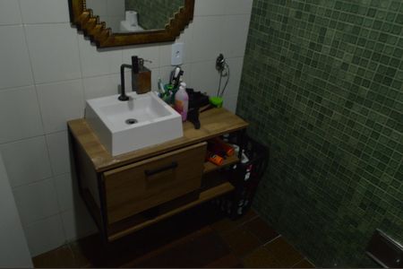 Casa para alugar com 220m², 3 quartos e 2 vagasBanheiro 1