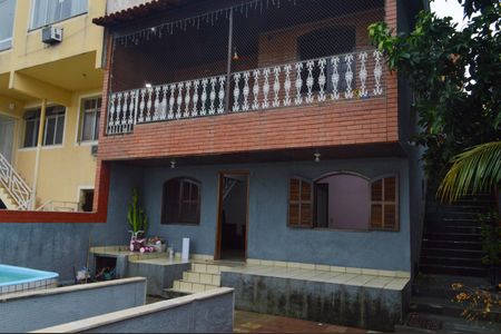 Casa para alugar com 220m², 3 quartos e 2 vagasFachada