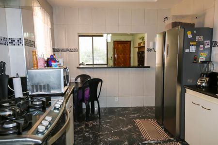 Casa de condomínio à venda com 180m², 2 quartos e 1 vagaCozinha