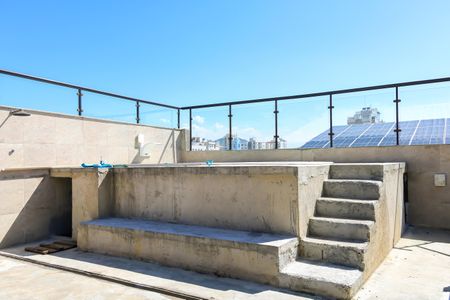 Casa de condomínio à venda com 180m², 2 quartos e 1 vagaTerraço 