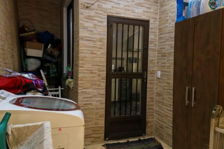 Casa de condomínio à venda com 180m², 2 quartos e 1 vagaÁrea de Serviço