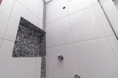 Casa à venda com 250m², 5 quartos e 4 vagas Casa à venda com 250m², 5 quartos e 4 vagasBanheiro Suíte 2