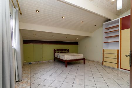 Casa à venda com 250m², 5 quartos e 4 vagas Casa à venda com 250m², 5 quartos e 4 vagasQuarto 2