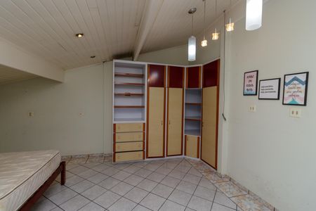 Casa à venda com 250m², 5 quartos e 4 vagas Casa à venda com 250m², 5 quartos e 4 vagasQuarto 2