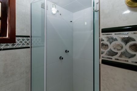 Casa à venda com 250m², 5 quartos e 4 vagas Casa à venda com 250m², 5 quartos e 4 vagasBanheiro Social