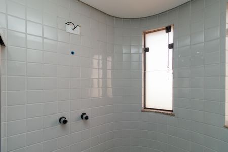 Casa à venda com 250m², 5 quartos e 4 vagas Casa à venda com 250m², 5 quartos e 4 vagasBanheiro Suíte 1