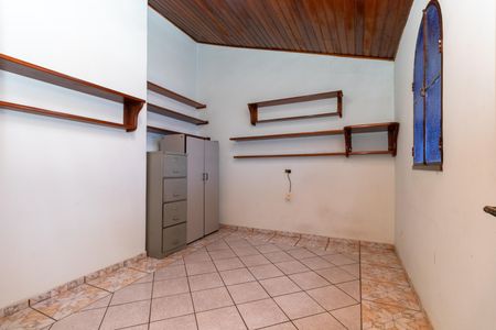 Casa à venda com 250m², 5 quartos e 4 vagas Casa à venda com 250m², 5 quartos e 4 vagasQuarto 3