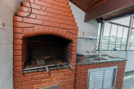 Casa à venda com 250m², 5 quartos e 4 vagas Casa à venda com 250m², 5 quartos e 4 vagasChurrasqueira e Salão de Festas