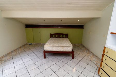 Casa à venda com 250m², 5 quartos e 4 vagas Casa à venda com 250m², 5 quartos e 4 vagasQuarto 2