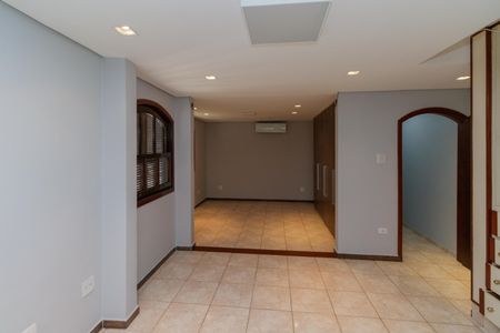 Casa à venda com 250m², 5 quartos e 4 vagas Casa à venda com 250m², 5 quartos e 4 vagasSuíte 2