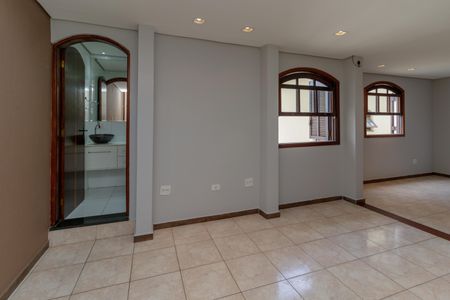 Casa à venda com 250m², 5 quartos e 4 vagas Casa à venda com 250m², 5 quartos e 4 vagasSuíte 2