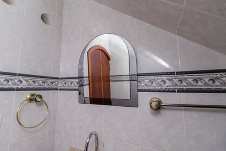 Casa à venda com 250m², 5 quartos e 4 vagas Casa à venda com 250m², 5 quartos e 4 vagasLavabo