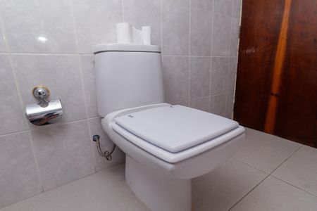 Casa à venda com 250m², 5 quartos e 4 vagas Casa à venda com 250m², 5 quartos e 4 vagasLavabo