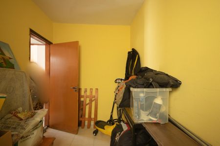 Casa de condomínio à venda com 250m², 5 quartos e 4 vagas Casa de condomínio à venda com 250m², 5 quartos e 4 vagasQuarto de serviço