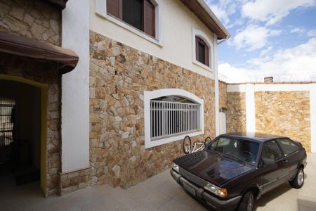 Casa de condomínio à venda com 250m², 5 quartos e 4 vagas Casa de condomínio à venda com 250m², 5 quartos e 4 vagasGaragem