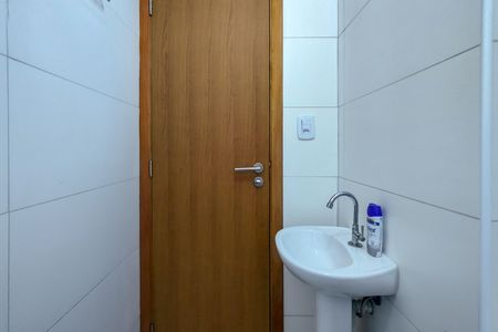 Apartamento para alugar com 78m², 2 quartos e 1 vaga Apartamento para alugar com 78m², 2 quartos e 1 vagaBanheiro da Suíte