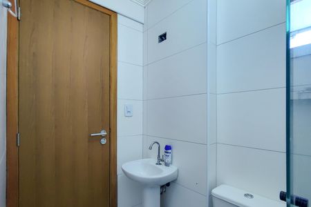 Apartamento para alugar com 78m², 2 quartos e 1 vaga Apartamento para alugar com 78m², 2 quartos e 1 vagaBanheiro da Suíte