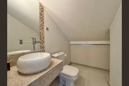 Casa para alugar com 300m², 5 quartos e 2 vagas Casa para alugar com 300m², 5 quartos e 2 vagasLavabo
