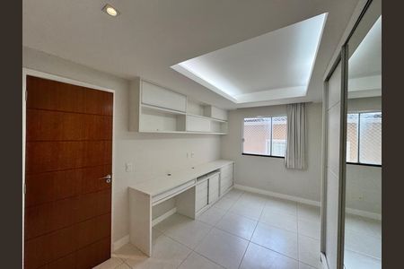 Casa para alugar com 300m², 5 quartos e 2 vagas Casa para alugar com 300m², 5 quartos e 2 vagasSuíte 2
