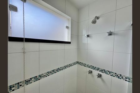 Casa para alugar com 300m², 5 quartos e 2 vagas Casa para alugar com 300m², 5 quartos e 2 vagasBanheiro da Suíte 3