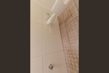 Casa para alugar com 60m², 2 quartos e 1 vaga Casa para alugar com 60m², 2 quartos e 1 vagaBanheiro da Suíte