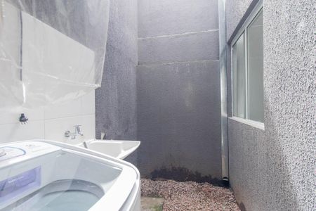 Casa para alugar com 60m², 2 quartos e 1 vaga Casa para alugar com 60m², 2 quartos e 1 vagaÁrea de Serviço