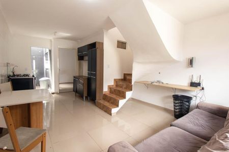 Casa para alugar com 60m², 2 quartos e 1 vaga Casa para alugar com 60m², 2 quartos e 1 vagaSala