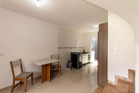 Casa para alugar com 60m², 2 quartos e 1 vaga Casa para alugar com 60m², 2 quartos e 1 vagaCozinha